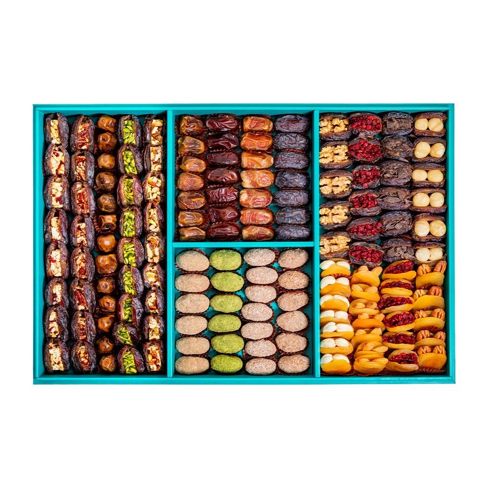 Daima Stuffed Dates Rectangular 4 Divided Set 3700gm